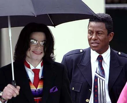 Michael Jackson i jego brat Jermaine: Uderzające podobieństwo Michael Jackson i jego brat Jermaine: Uderzające podobieństwo