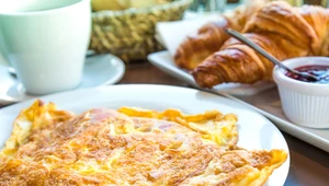 Omlet z dżemem  – śniadanie palce lizać!