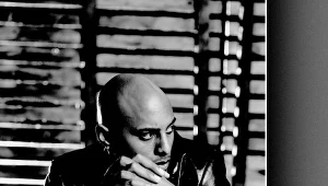 Jay Delano na okładce "Close To You"