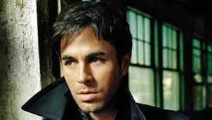 Enrique Iglesias nie boi się niebezbiecznych miejsc