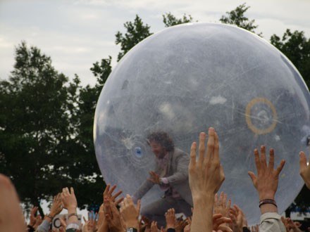 Wayne Coyne (The Flaming Lips) i jego znak rozpoznawczy