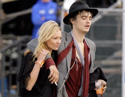 Kate Moss i Pete Doherty fot. Matt Cardy