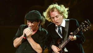 Brian Johnson i Angus Young (ACD/DC) - fot. Vaughn Youtz