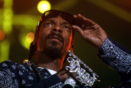 Snoop Dogg: "Guess who's back!"