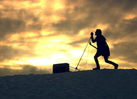 Jedno z malowniczych ujęć z teledysku "Beautiful Lie"