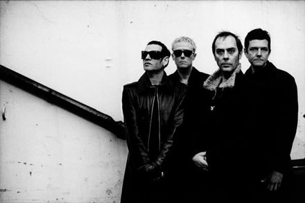 Bauhaus (Peter Murphy drugi z prawej)