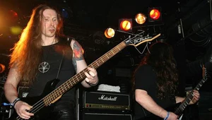 Hecate Enthroned
