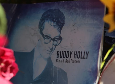 Buddy Holly został pochowany w Lubbock w Teksasie - fot. Ronald Martinez Buddy Holly został pochowany w Lubbock w Teksasie - fot. Ronald Martinez