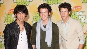 Jonas Brothers podczas Kids' Choice Awards fot. Jason Merritt