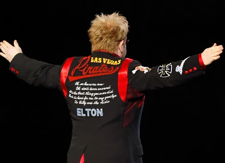 Elton John żegna się z Las Vegas - fot. Ethan Miller Elton John żegna się z Las Vegas - fot. Ethan Miller