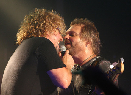 Sammy Hagar i Michael Anthony (niegdyś Van Halen, teraz Chickenfoot) - fot. Frazer Harrison