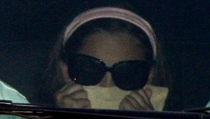 Córka Michaela Paris Michael Katherine Jackson w drodze na cmentarz - fot. Frazer Harrison