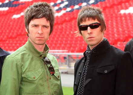 Noel i Liam Galllagher (Oasis) fot. Dave Hogan