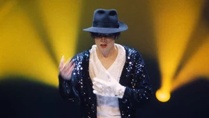 Michael Jackson i słynna rękawica fot. Frank Micelotta