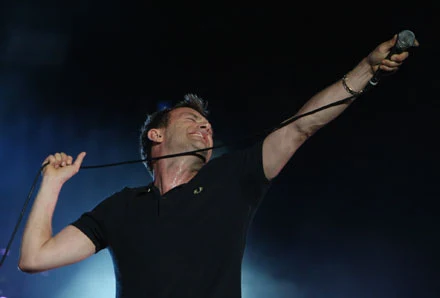 Damon Albarn już ćwiczy przed igrzyskami fot. Matt Cardy Damon Albarn już ćwiczy przed igrzyskami fot. Matt Cardy