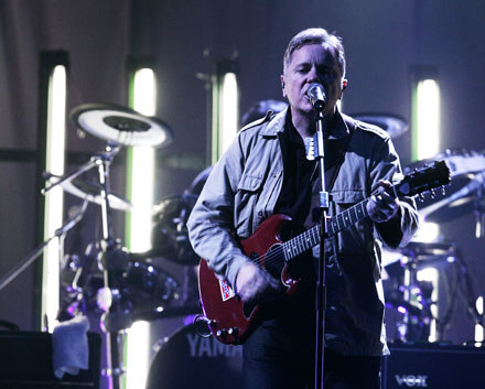 Bernard Sumner (New Order) fot. Dave Hogan