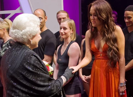 Miley Cyrus wystąpiła ostatnio przed królową Elżbietą II - fot. WPA Pool Miley Cyrus wystąpiła ostatnio przed królową Elżbietą II - fot. WPA Pool
