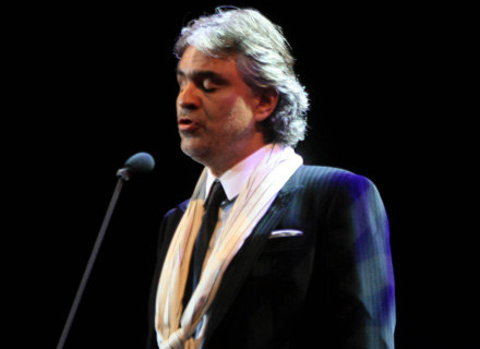 Czy Andrea Bocelli wypełnił lukę po Luciano Pavarottim? - fot. Pool