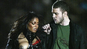 Obnażona pierś Janet Jackson oburzyła tysiące Amerykanów - fot. Donald Miralle
