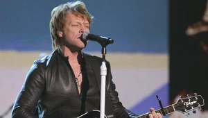 Jon Bon Jovi śpiewa o bohaterach codzienności - fot. Kevin Winter