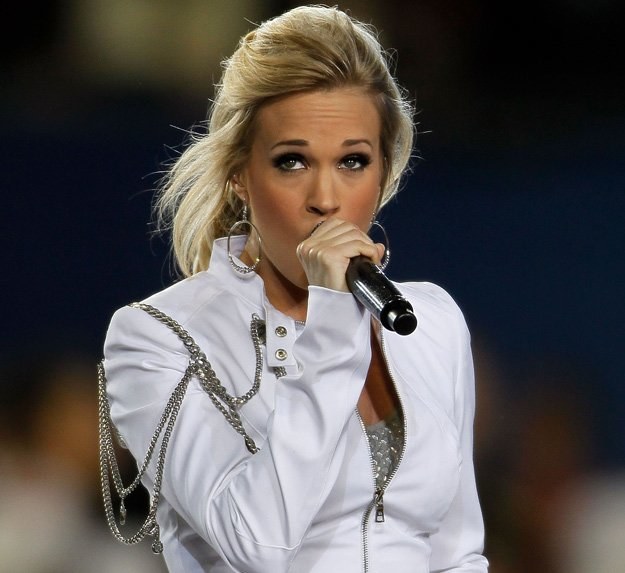 Carrie Underwood zadedykowała zmarłemu kierowcy jeden z utworów - fot. Donald Miralle