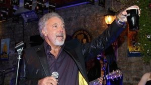 Tom Jones: Toast na cześć władz Fochriw? fot. Chris Jackson