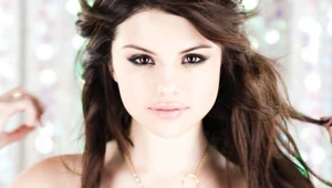 Selena Gomez nie jest jeszcze tak sławna jak jej rówieśniczka, Miley Cyrus