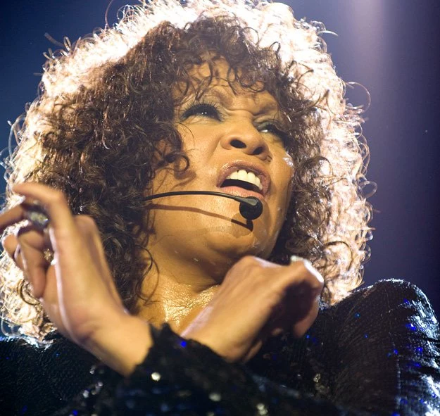 Jedno jest pewne - Whitney Houston nie śpiewa z playbacku - fot. Samir Hussein