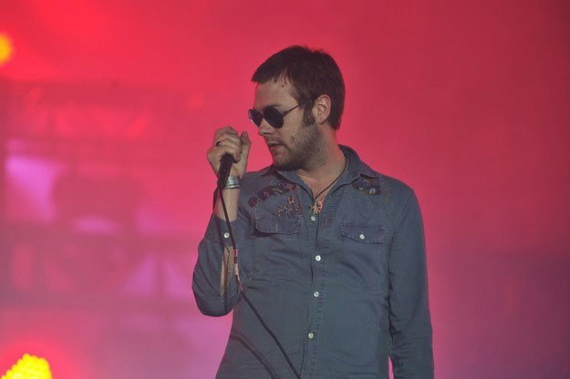 Tom Meighan (Kasabian) podczas koncertu na Open'er Festival