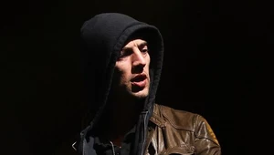 Zdenerwowany Richard Ashcroft schodzi ze sceny fot. Mark Metcalfe