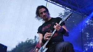 Joe Duplantier (Gojira) w akcji - fot. Bartosz Donarski