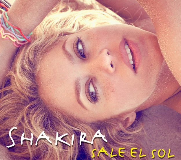 Okładka albumu "Sale El Sol" Shakiry Okładka albumu "Sale El Sol" Shakiry