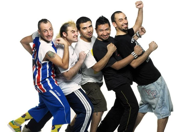 Grupę Che Sudaka tworzą Latynosi mieszkający w Barcelonie Grupę Che Sudaka tworzą Latynosi mieszkający w Barcelonie