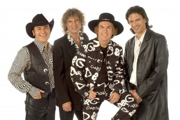 Slade to jedna z najpopularniejszych grup glamrockowych z lat 70.