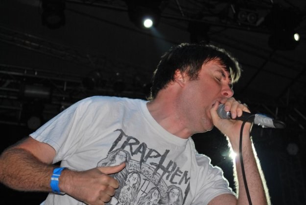 Na czele Napalm Death stoi Mark Greenway - fot. Bartosz Donarski