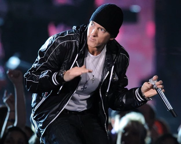 Eminem na początku wieku sprzedawał po 20 milionów płyt - fot. Kevin Winter