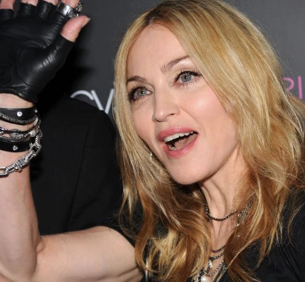 Madonna i jej biceps fot. Bryan Bedder Madonna i jej biceps fot. Bryan Bedder