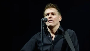 Bryan Adams fotografuje piękne kobiety fot. Michelly Rall