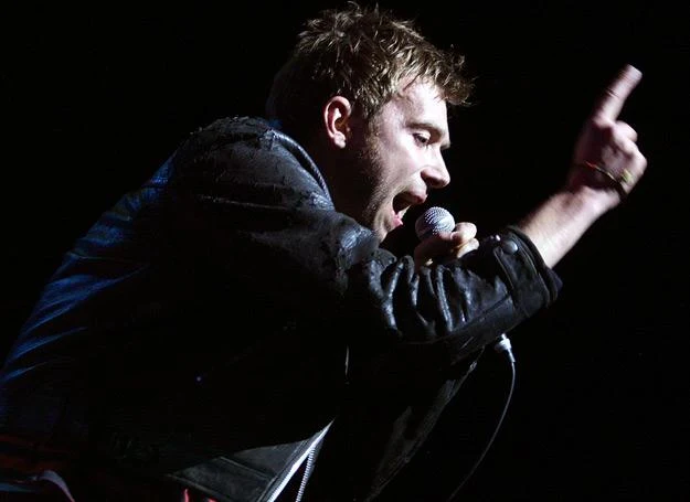 Damon Albarn robi przerwę z Gorillaz - fot. Mark Metcalfe Damon Albarn robi przerwę z Gorillaz - fot. Mark Metcalfe