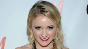 Emily Osment to kolejna śpiewająca nastolatka ze stajni Disneya - fot. Jason Kempin