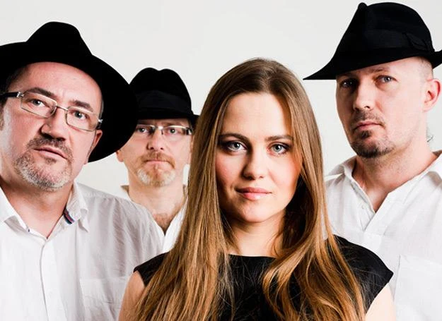 Kroke i Maja Sikorowska stworzyli wspólny grecki projekt Kroke i Maja Sikorowska stworzyli wspólny grecki projekt