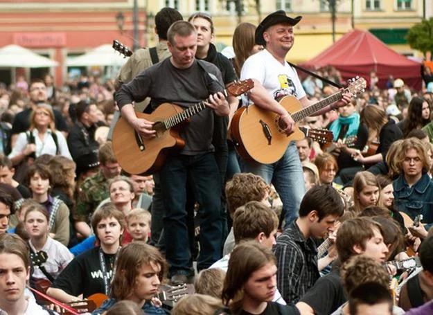 Tak było na wrocławskim Rynku 1 maja 2010 roku - fot. Natalia Dobryszycka