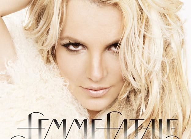 Britney Spears na okładce płyty "Femme Fatale"