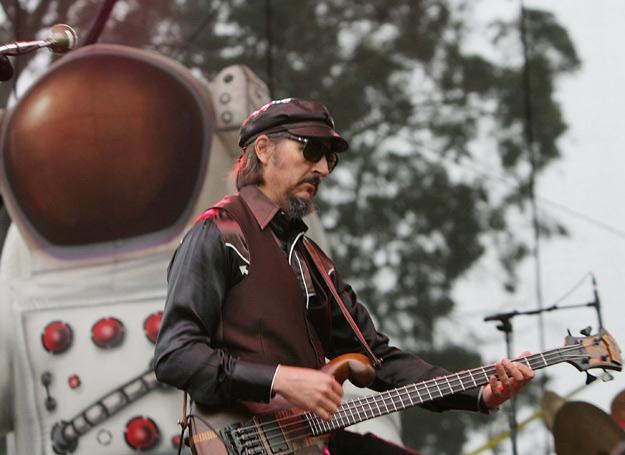 Les Claypool (Primus) nawiązuje do spuścizny Franka Zappy - fot. Karl Walter