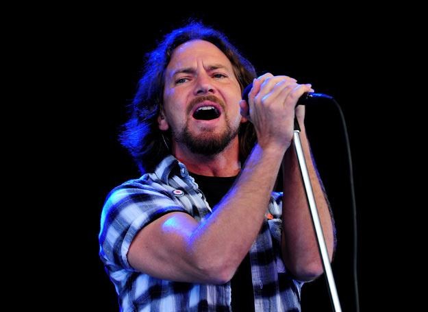 Eddie Vedder z kolegami z Pearl Jam świętuje 20-lecie - fot. Gareth Cattermole