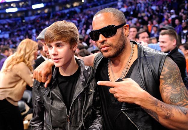 Justin Bieber i Lenny Kravitz na meczu NBA - fot. Kevork Djansezian