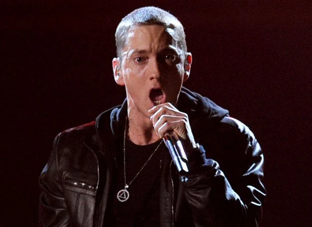 Eminem właśnie zobaczył statystki Facebooka fot. Kevin Winter Eminem właśnie zobaczył statystki Facebooka fot. Kevin Winter