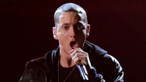 Eminem właśnie zobaczył statystki Facebooka fot. Kevin Winter