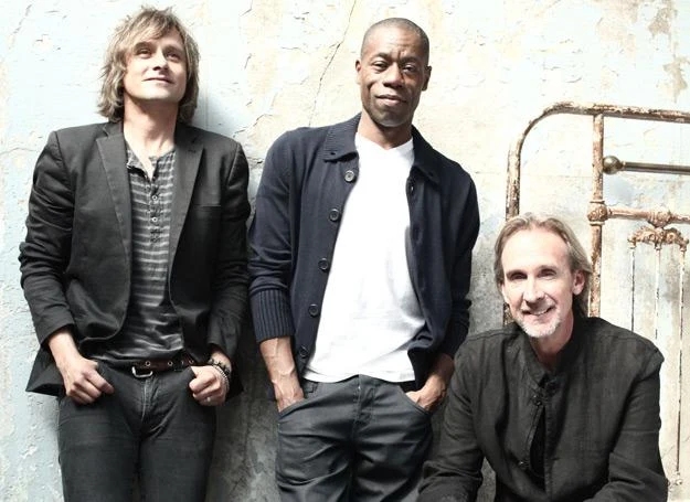 Mike Rutheford (pierwszy z prawej) z nowym składem Mike & The Mechanics Mike Rutheford (pierwszy z prawej) z nowym składem Mike & The Mechanics