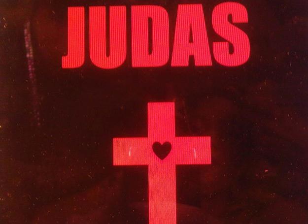 Okładkę do singla "Judas" zaprojektowała sama Lady GaGa